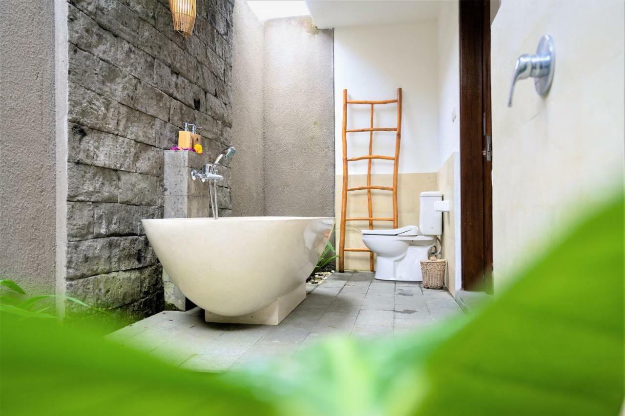 Three Gold Luxury Private Villas Ubud  Exterior photo